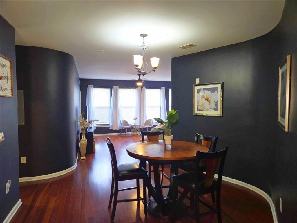 898 Oak Street Sw - Photo 6