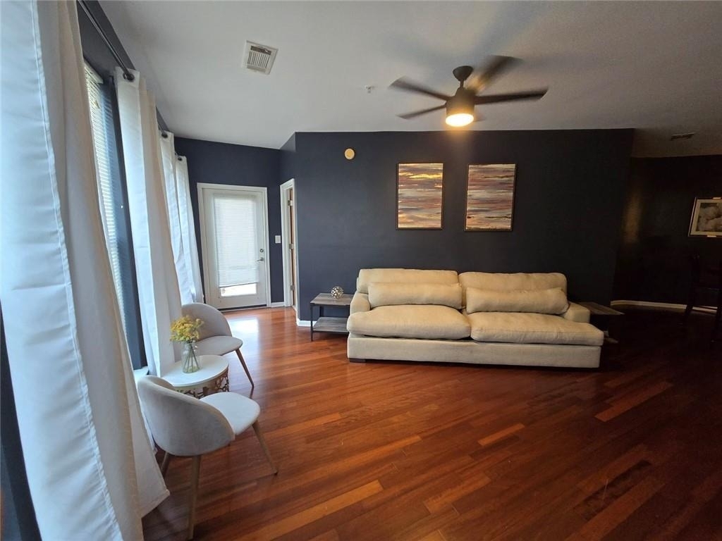 898 Oak Street Sw - Photo 10