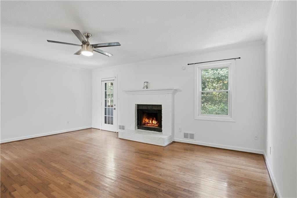 1100 Westfield Trace Se - Photo 2