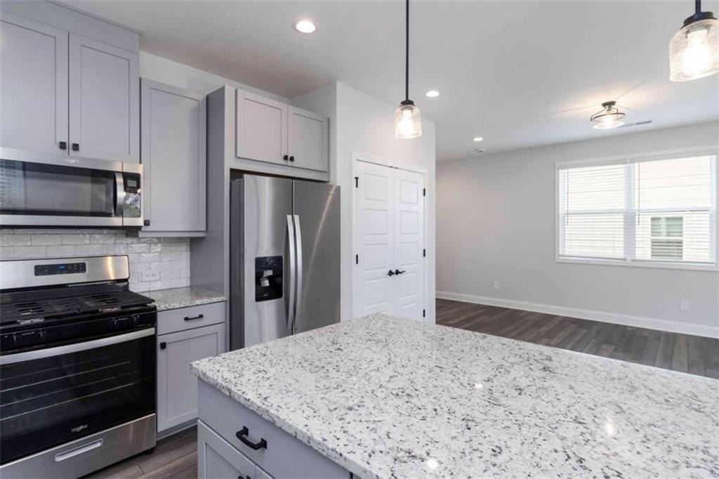 2000 Harvest Pond Circle - Photo 3