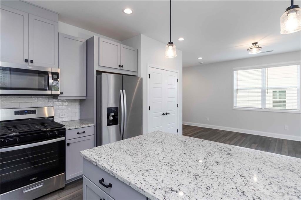 2000 Harvest Pond Circle - Photo 3