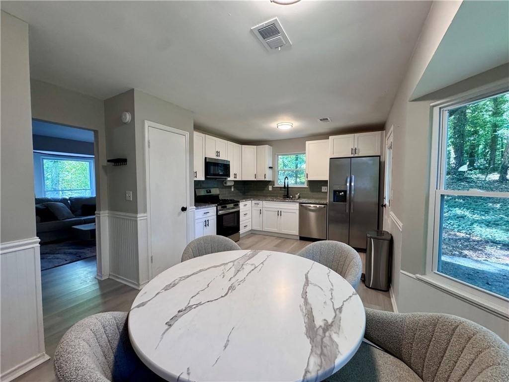 3814 Whaley Court - Photo 5