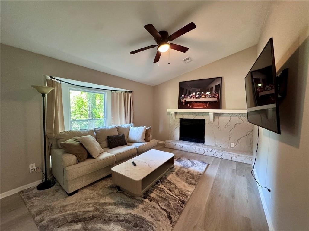 3814 Whaley Court - Photo 1