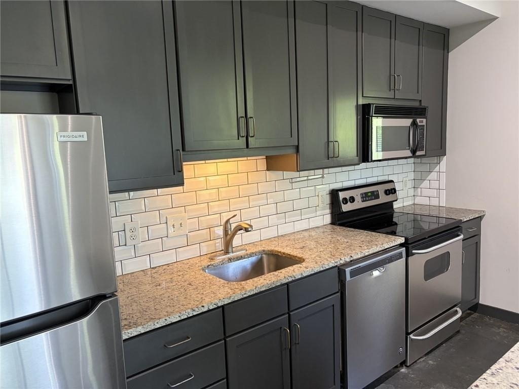 620 Glen Iris Ne - Photo 3