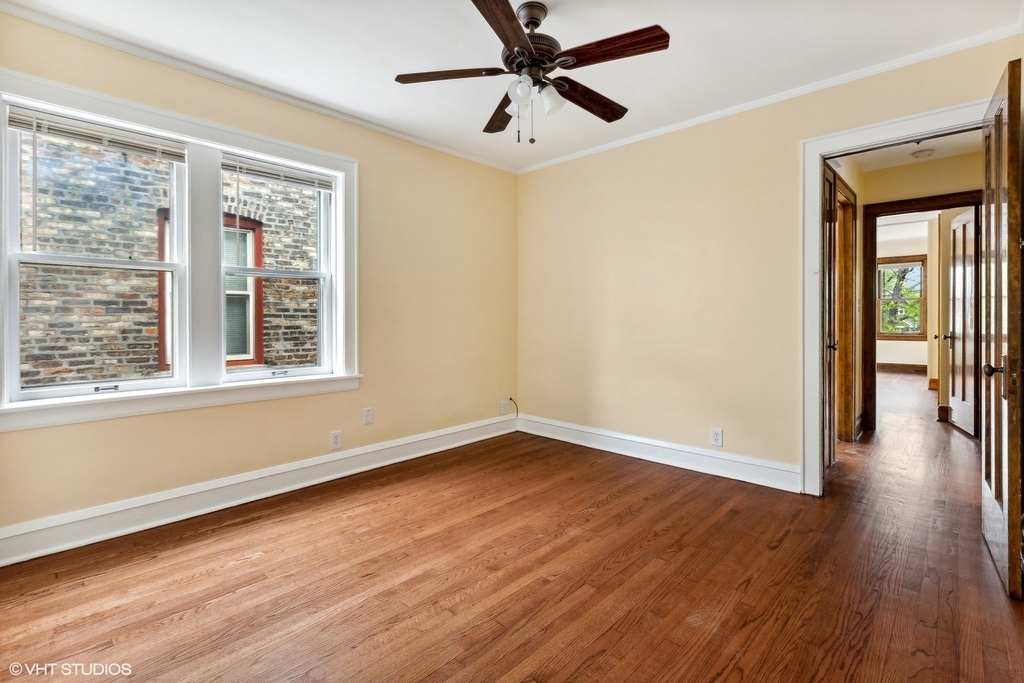 1522 N Austin Boulevard - Photo 9