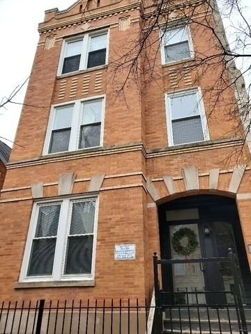 1254 N Maplewood Avenue - Photo 0