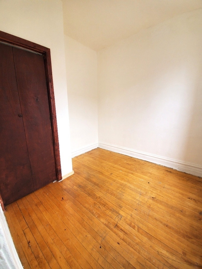 1254 N Maplewood Avenue - Photo 8
