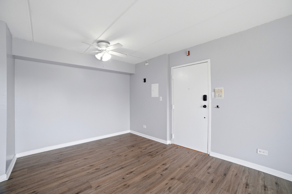 5125 Blodgett Avenue - Photo 1