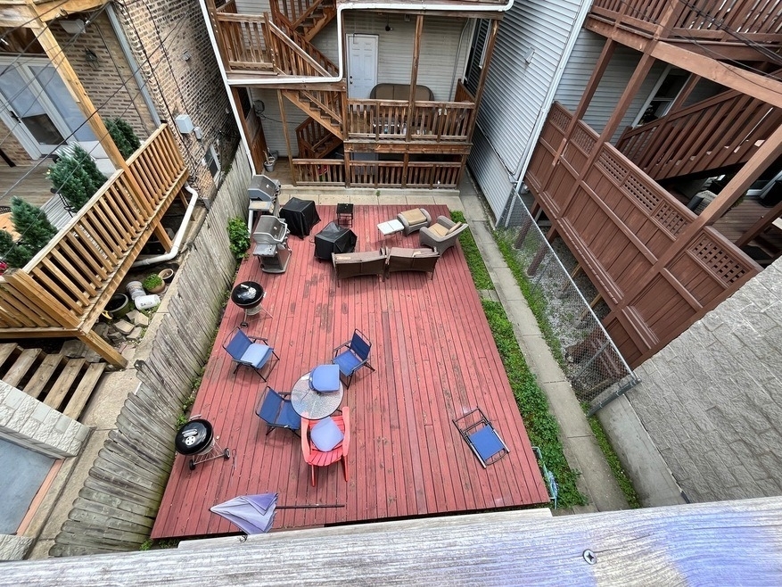 3740 N Janssen Avenue - Photo 2