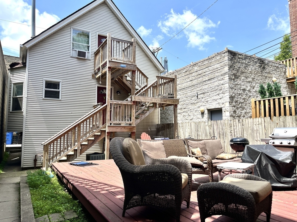 3740 N Janssen Avenue - Photo 0