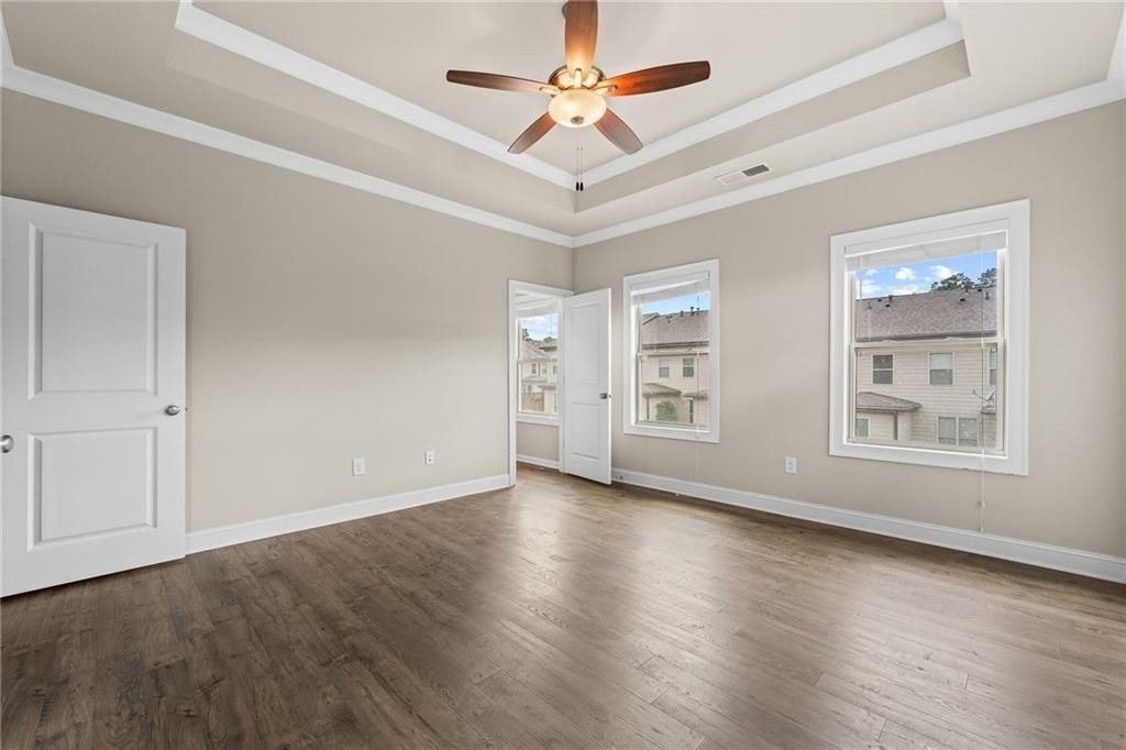 1098 Township Square - Photo 25