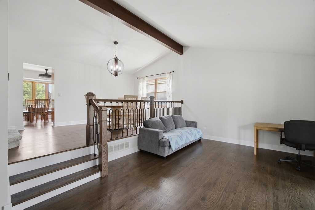 3115 N Stratford Road - Photo 1