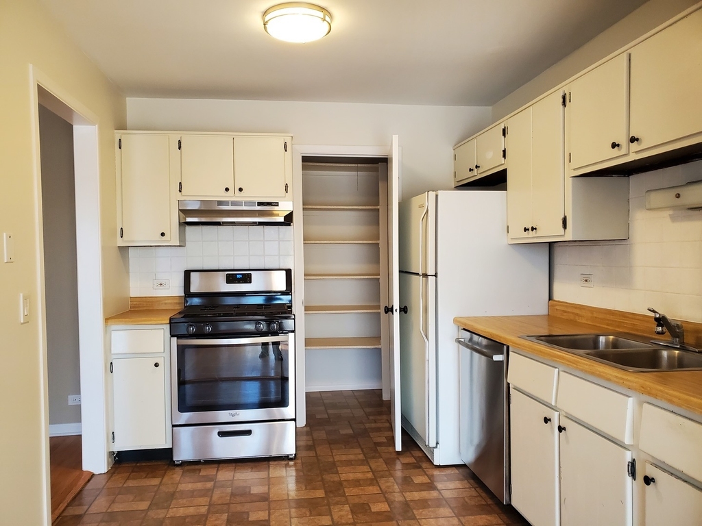 733 Plum Tree Court - Photo 8