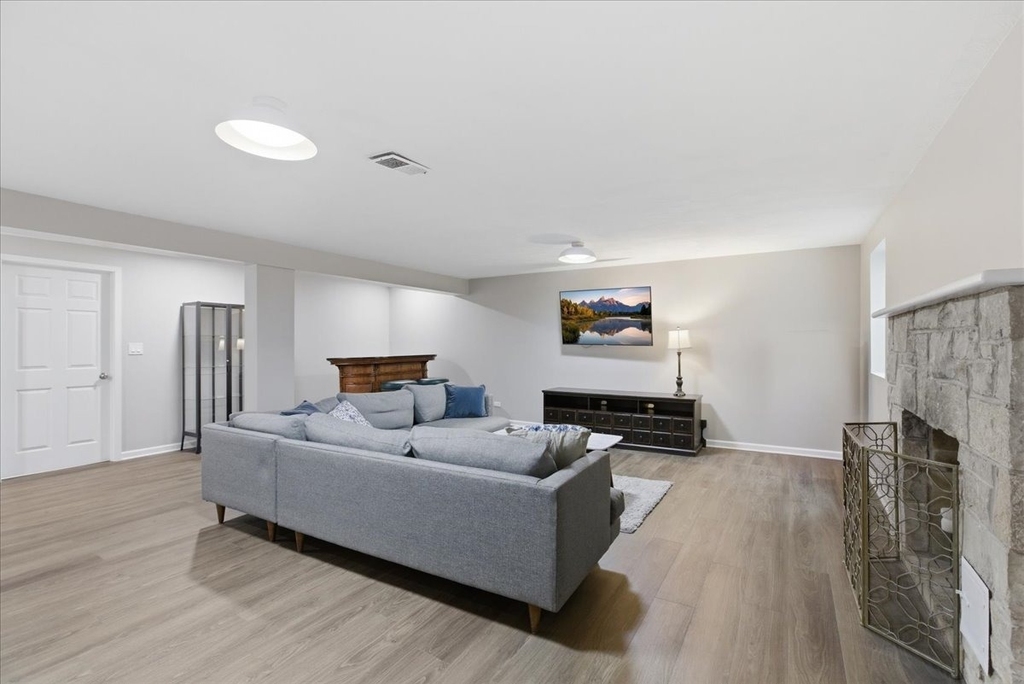 9343 Hamlin Avenue - Photo 17