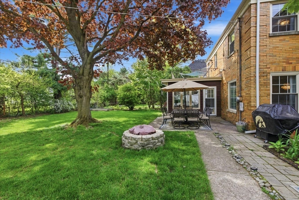 9343 Hamlin Avenue - Photo 31