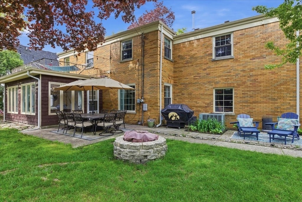 9343 Hamlin Avenue - Photo 30