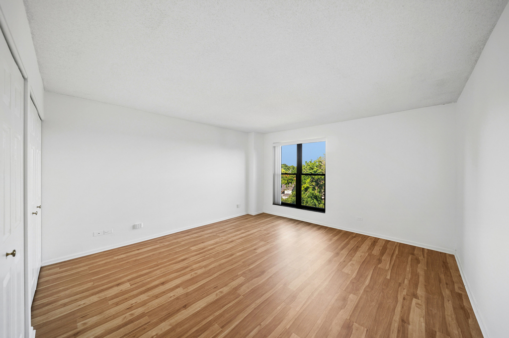 511 Aurora Avenue - Photo 11