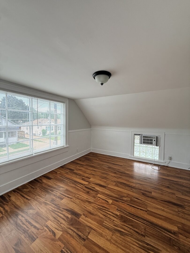 705 North Avenue - Photo 5