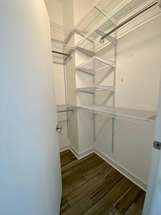 901 W Madison Street - Photo 11