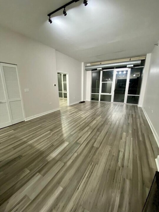 901 W Madison Street - Photo 3