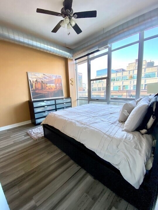 901 W Madison Street - Photo 16