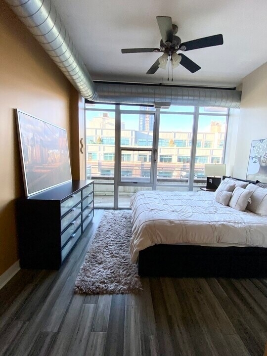 901 W Madison Street - Photo 18