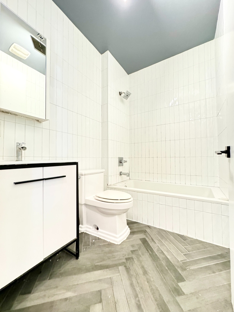 481 Evergreen Avenue - Photo 10