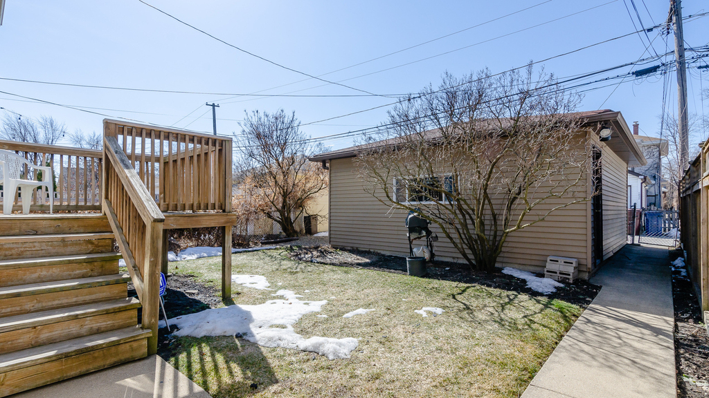 1033 Hayes Avenue - Photo 2