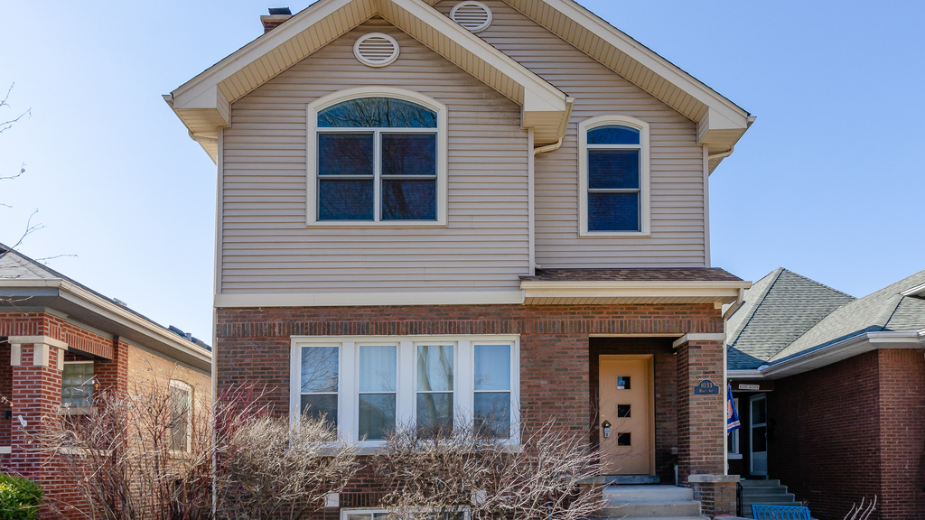 1033 Hayes Avenue - Photo 0