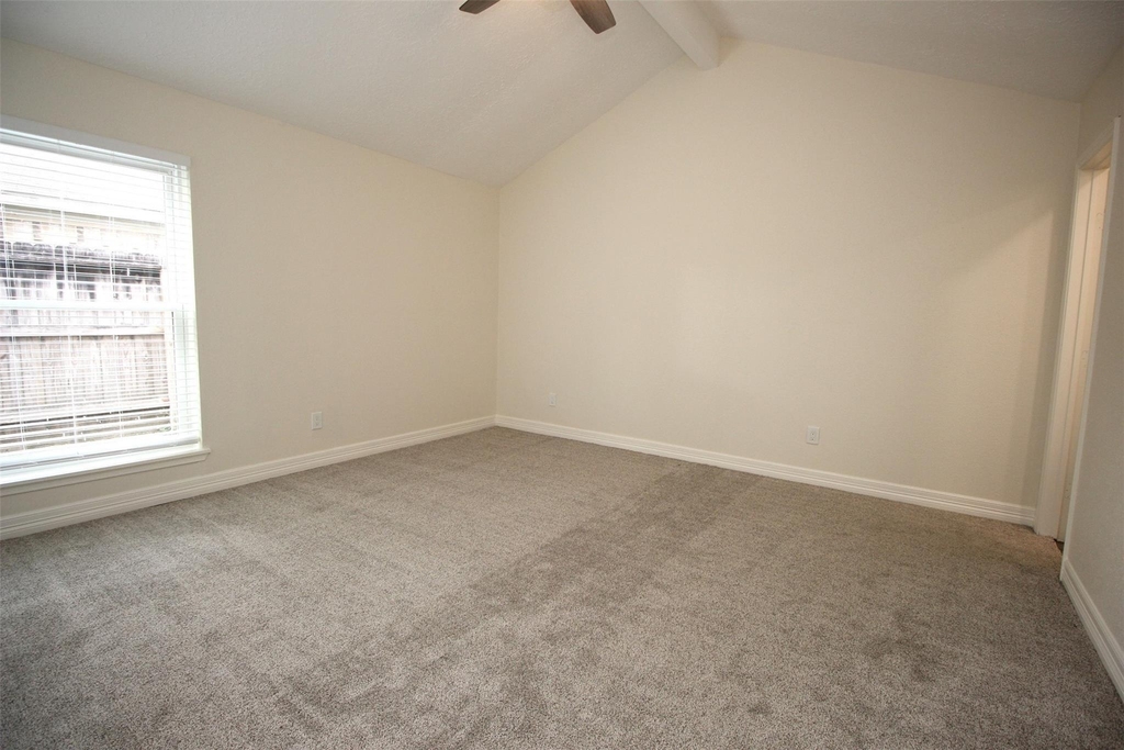 805 Willow Creek Drive - Photo 13