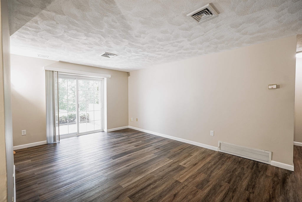 7 Louisburg - Photo 3