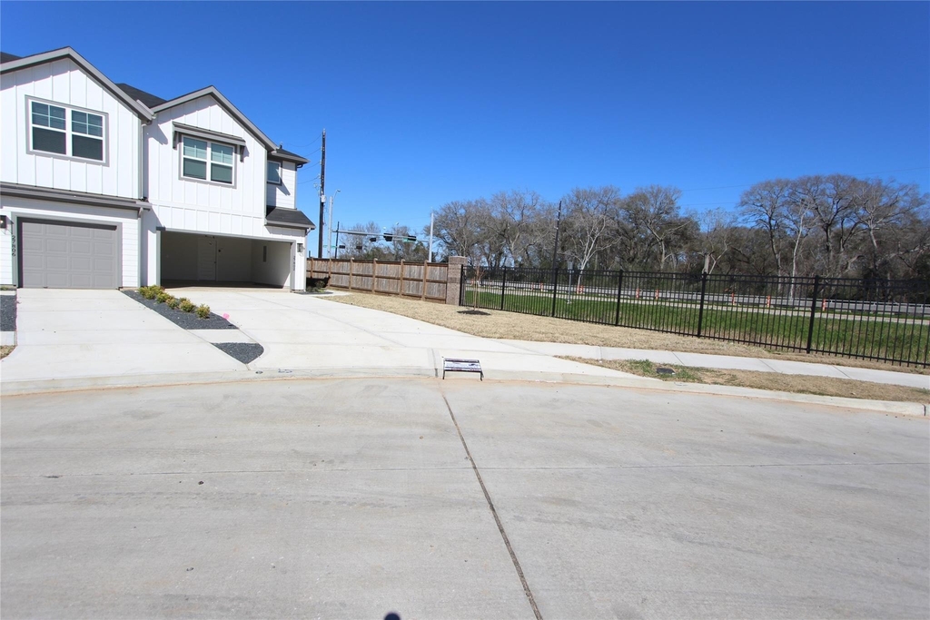 27802 Western Creek Court - Photo 19