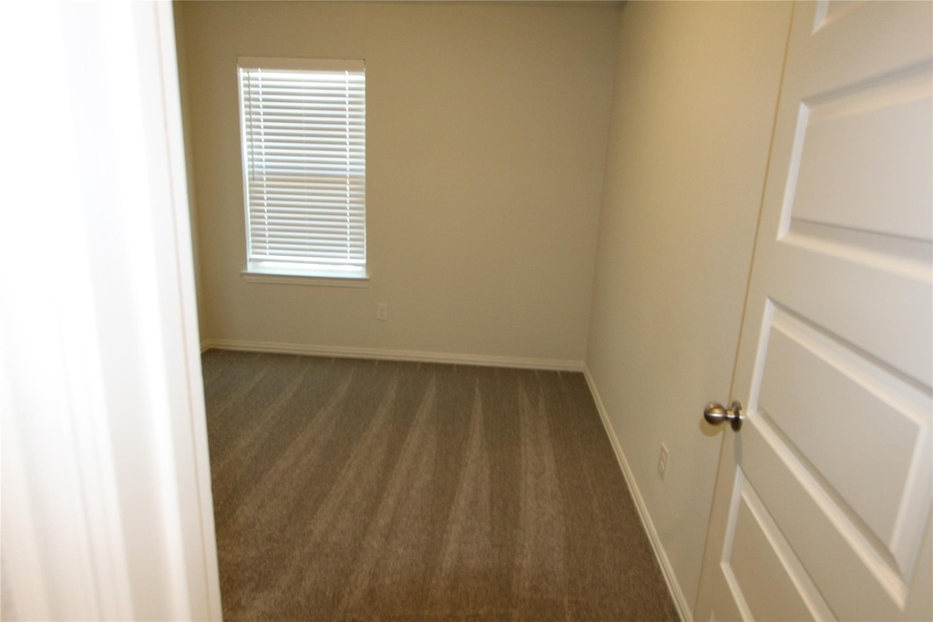 27802 Western Creek Court - Photo 12