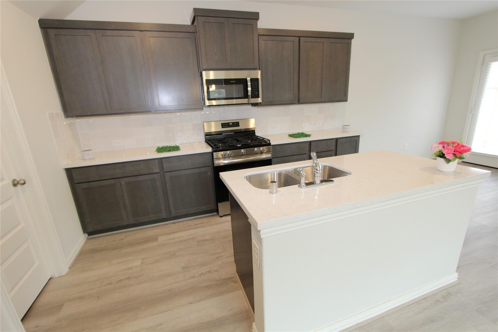 27802 Western Creek Court - Photo 32