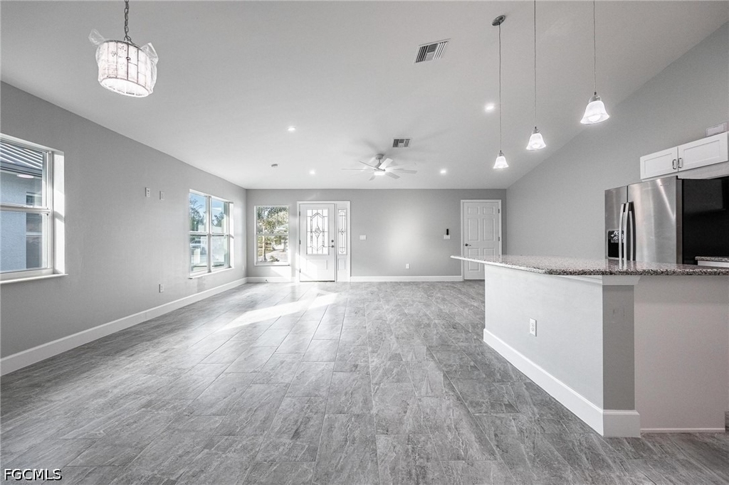 184 Village Circle - Photo 10