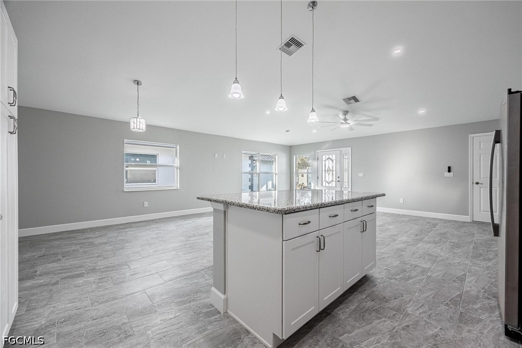 184 Village Circle - Photo 11