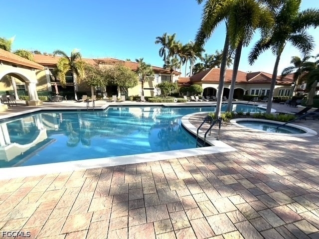 8870 Colonnades Court W - Photo 4