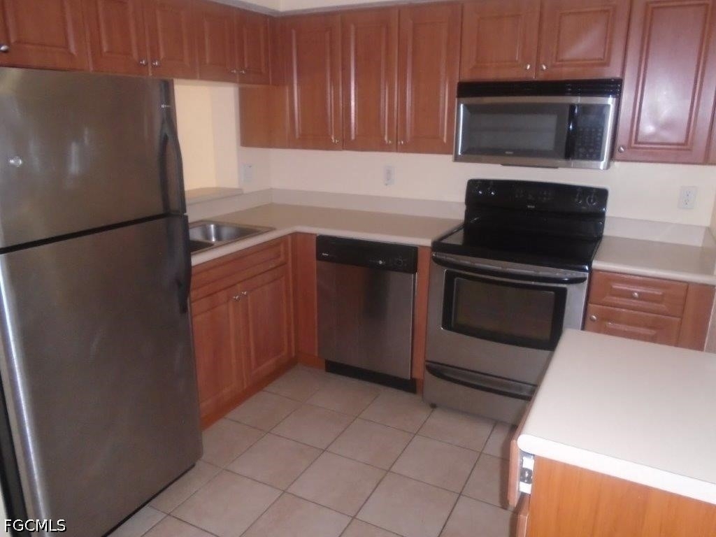 8331 Bernwood Cove Loop - Photo 3