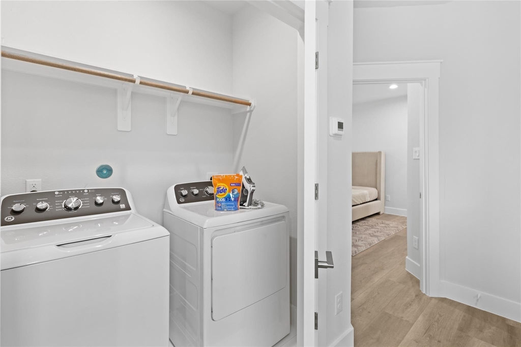 2508 Gray Street - Photo 25