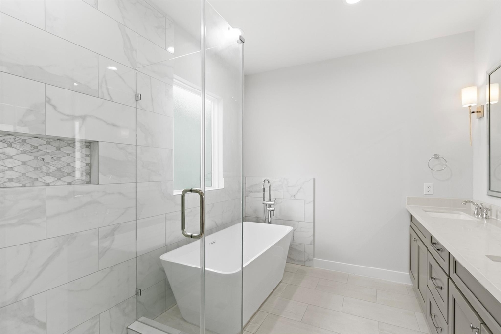 2508 Gray Street - Photo 22