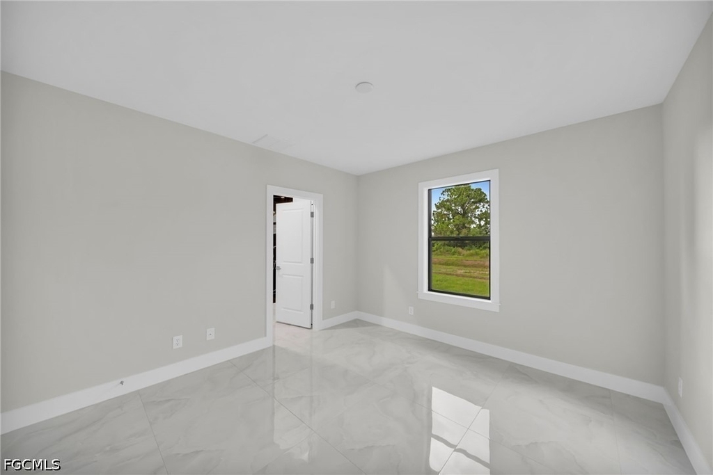 462 Lampion Avenue S - Photo 12
