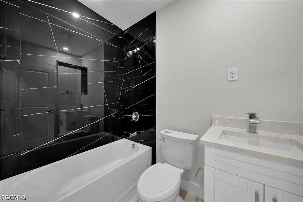 462 Lampion Avenue S - Photo 10