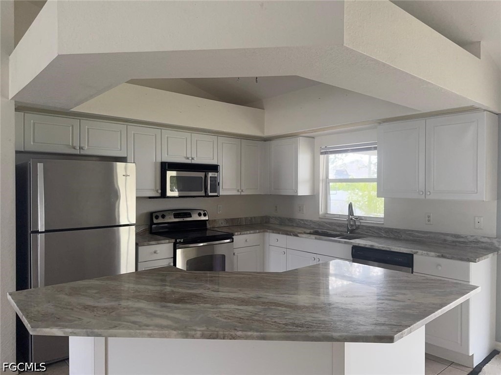 2227 Sw 5th Avenue - Photo 9