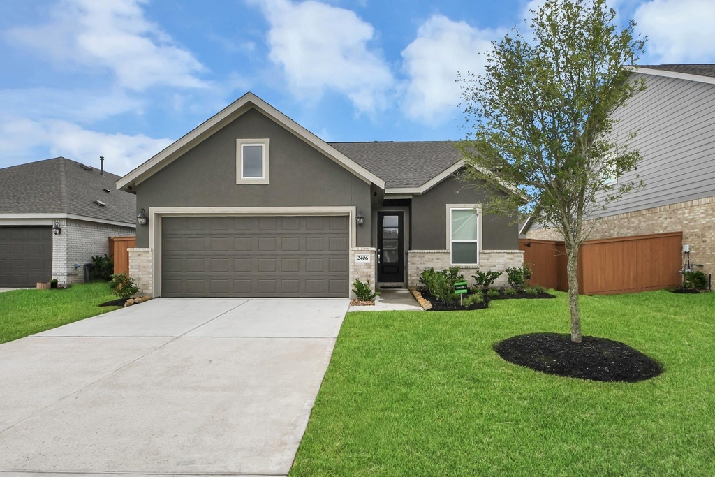 2406 Aquamarine Lane - Photo 0