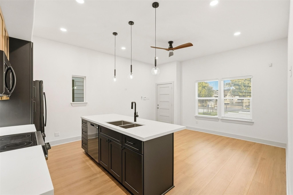 9819 Turnbow Street - Photo 12