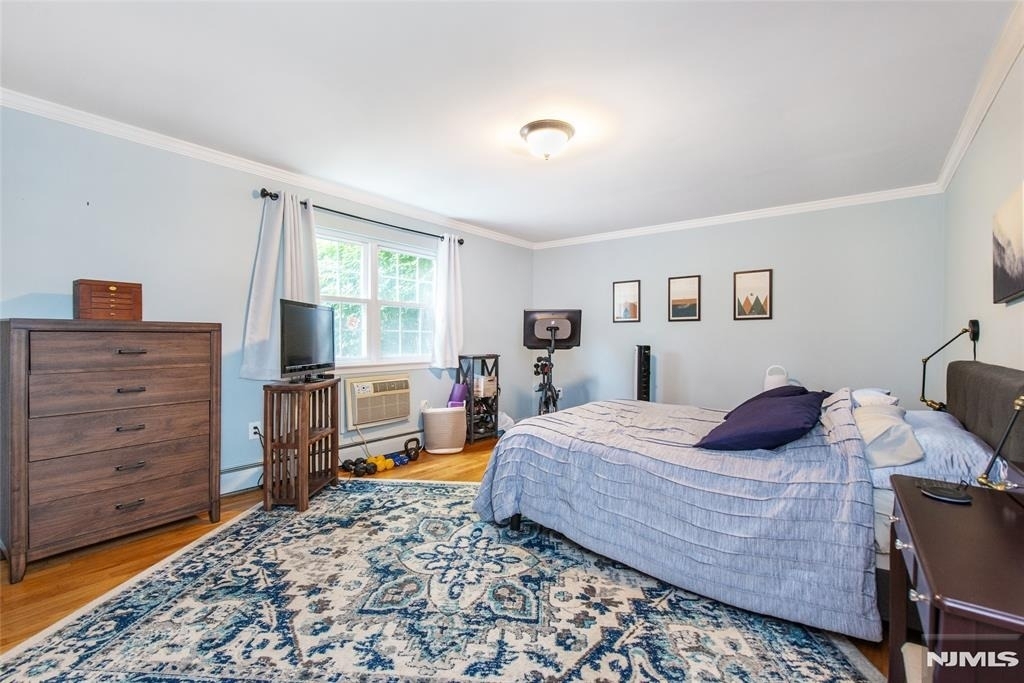 320 South - Photo 4