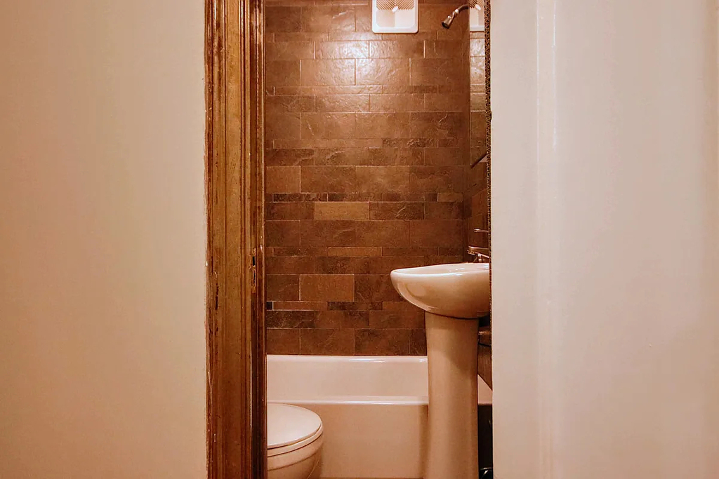 11 Waverly Place, Unit 6n - Photo 1