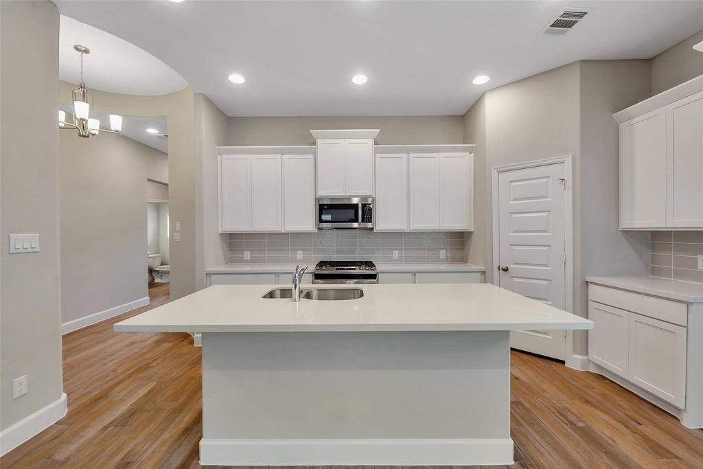 1328 Wicklow Forest Street - Photo 7