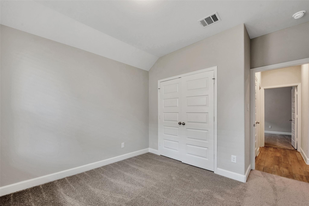 1328 Wicklow Forest Street - Photo 28