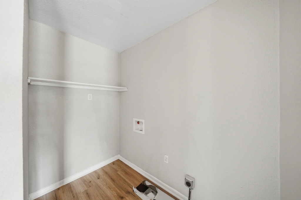 915 S Shanks Street - Photo 14